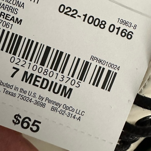 NEW W/TAG! Oxford shoes cream and black bulk heel size 7 NWT - Picture 4 of 4